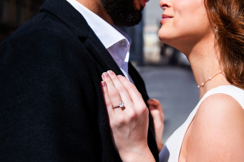 How to Choose the Right Engagement Photographer: 7 Key Questions to Ask