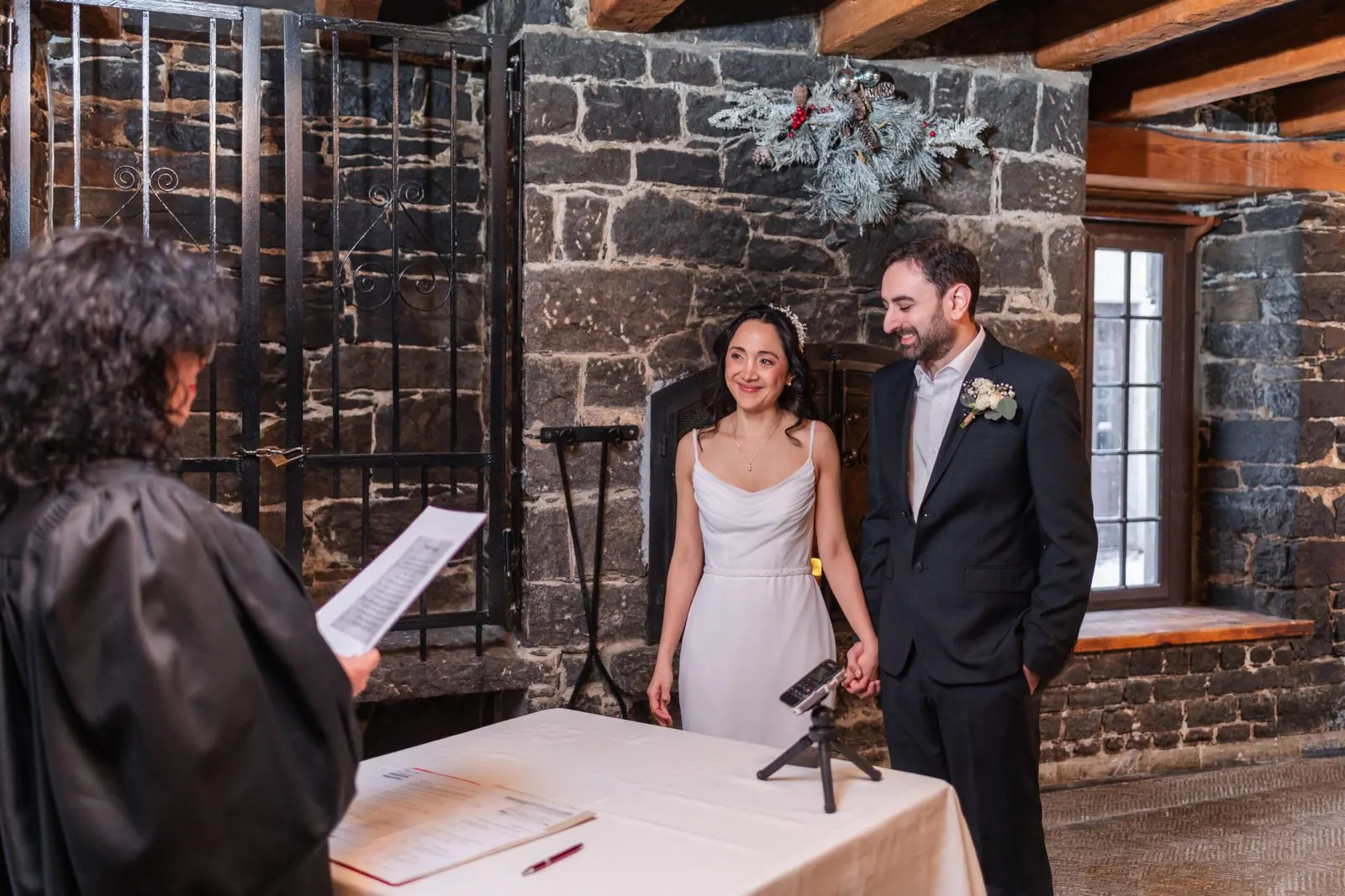 Laura & Peter wedding — photographed by Keyris Rodriguez (13)